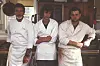 Antonio Banderas, Dominic Sessa ja Leo Woodall elokuvassa Tony