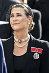 Prinsessa Märtha Louise isänsä kuningas Haraldin hautajaisissa pannan ja suruhunnun kanssa.