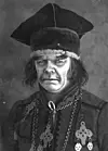 Kuvassa tietäjä Jantukka (Hannes Närhi).