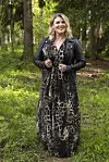 Katri oli vasta 19-vuotias osallistuessaan Idols-laulukilpailuun vuonna 2005.