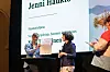 Jenni jaSuomen partiolaisten varapuheenjohtaja Niko Tamminen esittelevät vetoomusta. Mukana on kymmeniä organisaatioita.