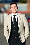 Bradley nähtiin Vinnyn roolissa ensimmäisen kerran vuonna 2019.