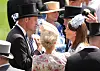 Prinssi Williamin on kuvailtu ottaneen Catherinen perheen omakseen. Carole Middleton kuvassa oikealla.