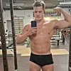 Juuso käy aktiivisesti salilla.