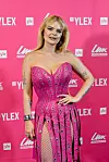 Erika kertoo lomakuulumisiaan somessa. Arkistokuva.