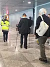 RÄPS! Helsinki-Vantaa 2.10: presidentti Tarja Halonen ja Pentti Arajärvi suuntasivat Ateenan-lennolle.