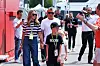 Robin Raikkönen ja pikkusisko Rianna ovat tottuneet jo pienestä asti kameroihin.