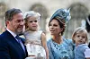 Chris O'Neill ja prinsessa Madeleine lapsineen viihtyvät paitsi pynttäytyneinä, myös luonnon helmassa.
