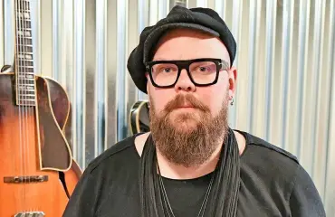 Diili-Petri on nyt kitarakauppias