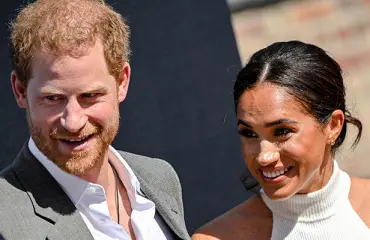 Ilkeitä juoruja naapureilta: Harry hoitaa lapset ja Meghan hienostelee - "Heillä on asenneongelma"