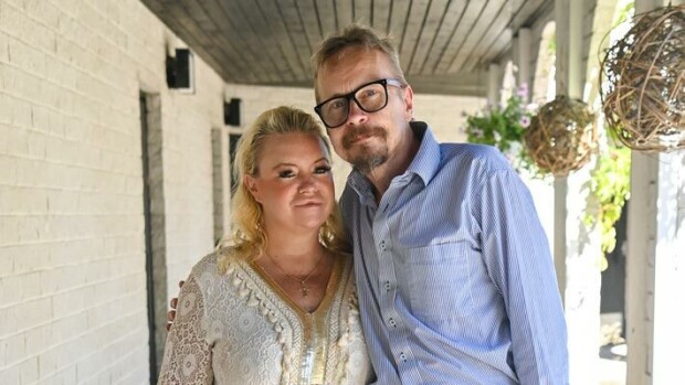 Lapsikaappauksesta syytetyn Johanna Tukiaisen Whatsapp-viestit oikeudessa: Veijo käski käärimään puhelimen folioon Johanna Tukiainen ja Veijo Lalli