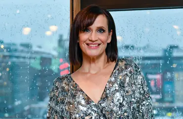 Maija Vilkkumaa teki rajun tyylimuutoksen - "No nyt on"