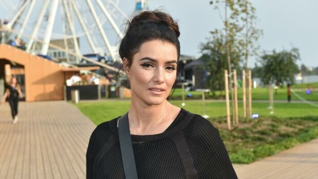 Äänestettiin maailman viidenneksi seksikkäimmäksi julkkiskokiksi – tällainen on Jari-Matti Latvalaan liitetty Sara La Fountain Sara La Fountain