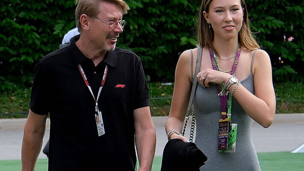 Mika Häkkinen ja tytär harvinaisessa yhteiskuvassa - hauska yksityiskohta paljastui Mika Häkkinen