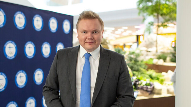 Antti Kurvinen sai someraivon niskaansa - jopa Anna Abreun mitta tuli täyteen: 'Ootko ihan tosissas?' Antti Kurvinen