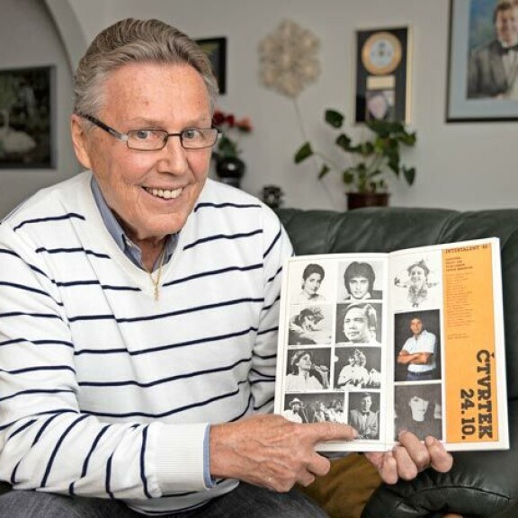 Muistoja ja kokemuksia kymmeniltä vuosilta piisaa. Vuonna 1985 Keijo voitti Suomen edustajana Intertalent-kilpailun Prahassa. Muistoja ja kokemuksia kymmeniltä vuosilta piisaa. Vuonna 1985 Keijo voitti Suomen edustajana Intertalent-kilpailun Prahassa.