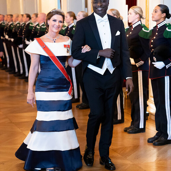 Durek ja Märtha Louise kihlautuivat viime kesänä. Häiden päivämäärää ei ole vielä tiedossa. Norjan prinsessa Märtha Louise ja Durek Verrett