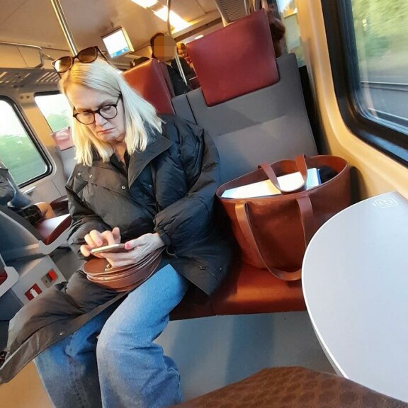 Viikon Kääk-juorut: Aku Hirviniemi säikkyi ja pälyili Miitta Sorvali