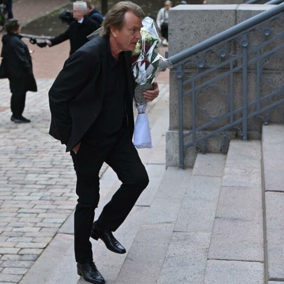 Mika Kaurismäki ohjasi vuoden 2010 Vesku-dokumenttielokuvan. Mika Kaurismäki