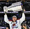 Mikko pääsi viime kaudella juhlimaan NHL:n Stanley Cupin voittoa Colorado Avalanchen riveissä.