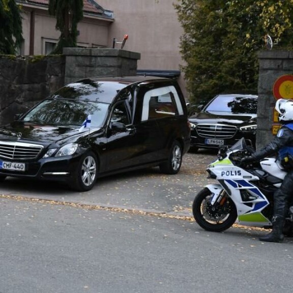 Vesa-Matti lähti viimeiselle matkalleen poliisisaattueessa. vesa-matti loiri