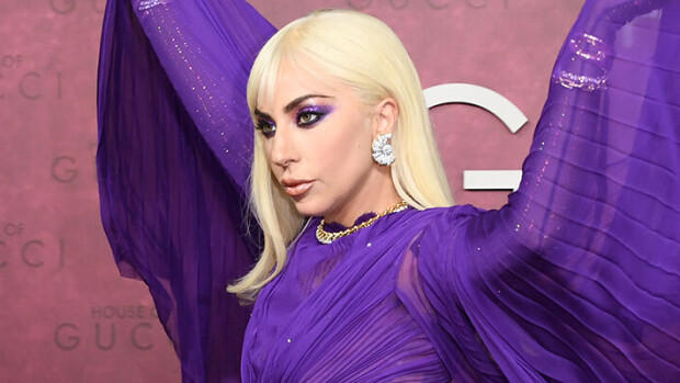 Kyynelehtivältä Lady Gagalta sydäntäsarkevä ilmoitus - 'Olen pahoillani' Lady Gaga