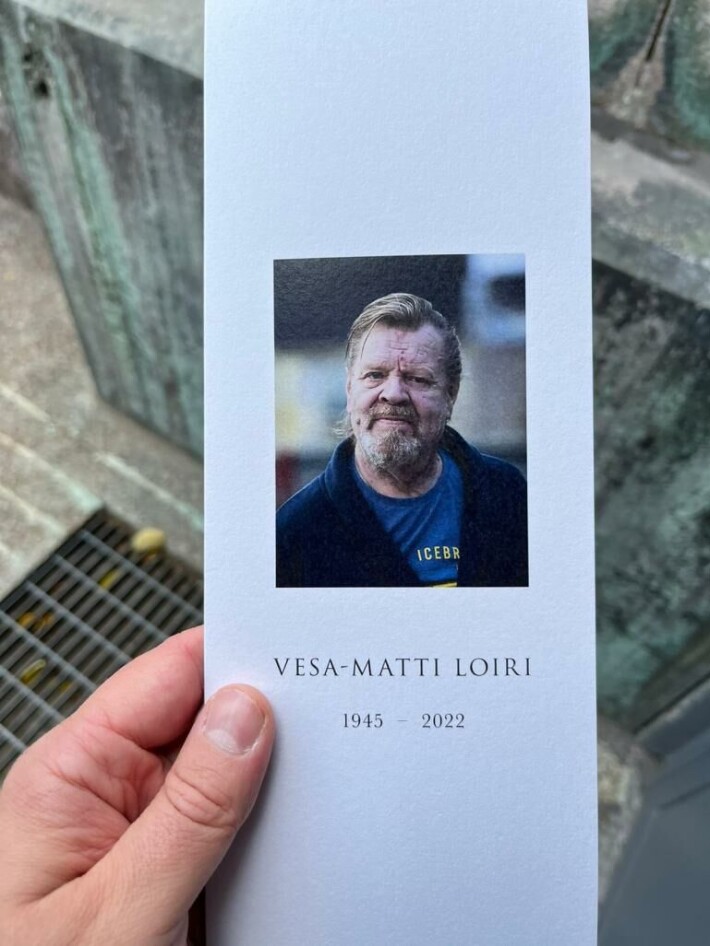 Vesa-Matti Loirin hautajaisohjelma. Sanna Marin