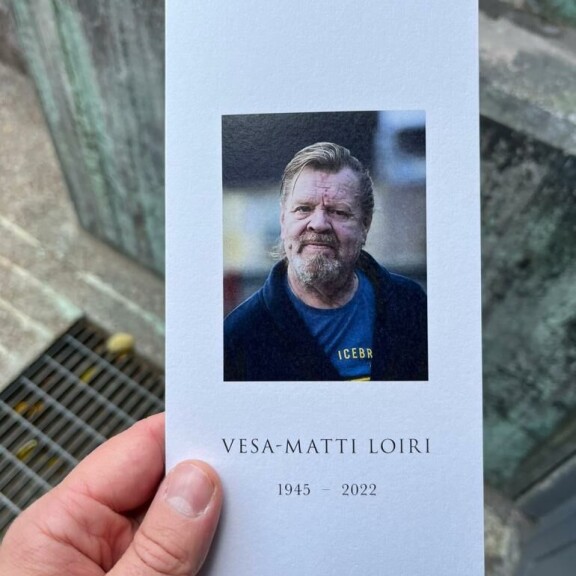 Vesa-Matti Loirin hautajaisohjelma. Sanna Marin