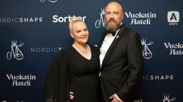 Sunneva Sjögrenin rakkauspäivitys – tapasimme Tinderissä!