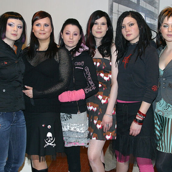 Arkistokuva vuodelta 2005: Kuvassa vasemmalta Mimmu, Tuuli, Nea, Noora, Emppu ja Petra. tiktak