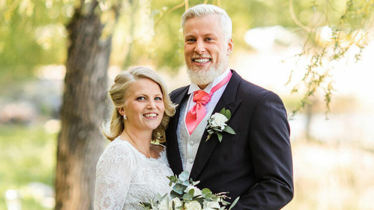 Raskauden taustalla vakava sairaus! Ensitreffit alttarilla -Niina paljastaa blogissaan, miksi käveli oudosti televisiossa Ensitreffit alttarilla -niina, ensitreffit alttarilla -lari