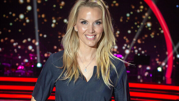 Piritta Hagman esittää hartaan toiveen bikineissä: Haluan matkustaa ja olla alasti Piritta Hagman