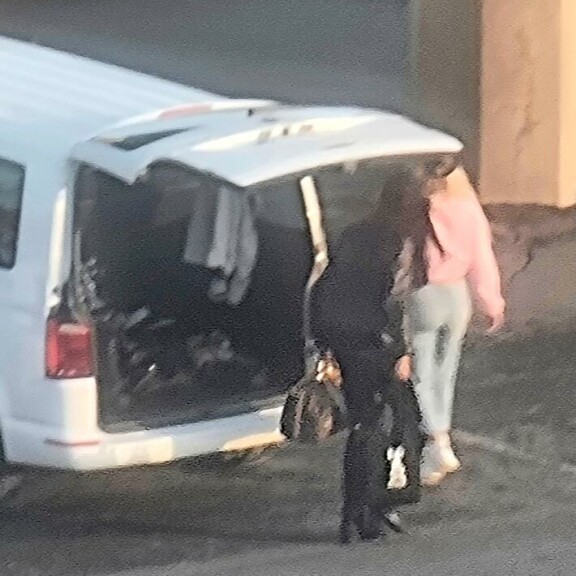 Erika Vikman viihdytti risteilymatkustajia, Jyrki 69 kantoi kultansa laukkuja – kuvat! Erika VIkman ja Jyrki 69