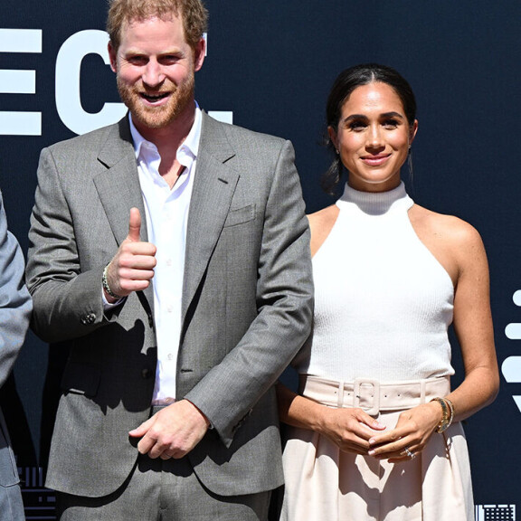 Harry ja Meghan ovat antaneet julkisuuteen ikävän kuvan Charlesista. Pian nähdään, onko puheilla vaikutusta Charlesin päätöksiin. Sussexin herttuapari Harry ja Meghan