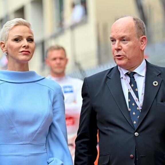 Albert ja Charlene ovat kiistäneet väitteet aviokriisistään. Albert ja Charlene ovat kiistäneet väitteet aviokriisistään.
