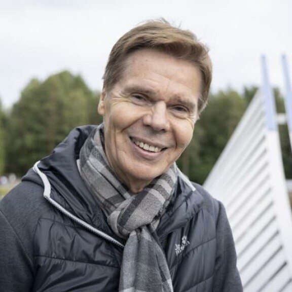 Nykäsen luottoystävä Jussi Niemi arvelee, että jossakin pilven päällä Matti on muistomerkkiinsä tyytyväinen. Nykäsen luottoystävä Jussi Niemi arvelee, että jossakin pilven päällä Matti on muistomerkkiinsä tyytyväinen.