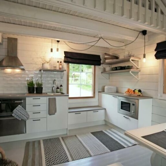 Kotoisa-ohjelmassa 2018 Ilen ja Marjan mökki remontoitiin uuteen uskoon. Mökki