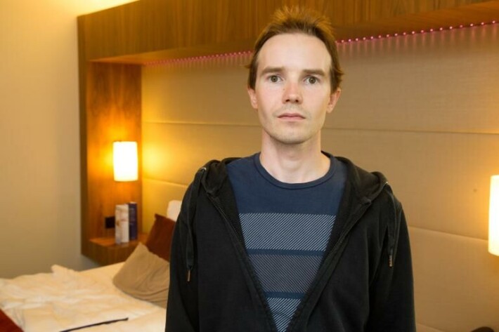 Seiskan tietojen mukaanHarri Ollin raivo repesi parkkipaikalla, jolloin silminnäkijät puuttuivat tilanteeseen. Harri Olli