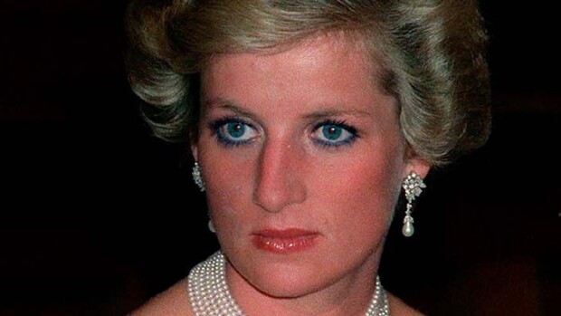 Prinsessa Dianan kuolinkolarin hämäräperäisyydet: mysteeriautoa ja moottoripyörää ei koskaan löydetty Prinsessa Diana