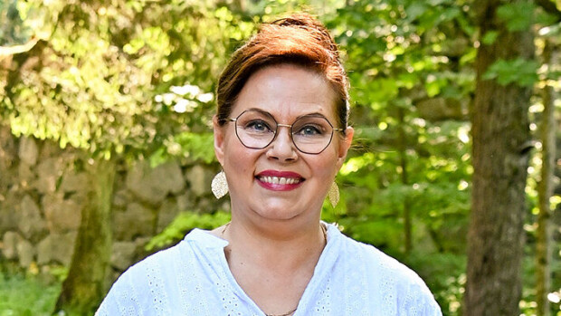 Nina Mikkonen parisuhdehuhujen keskellä - taustalla someseuraajan yllättävä huomio Nina Mikkonen