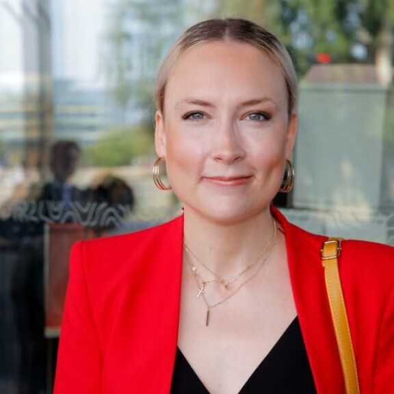 Jipun elämäkertaa on myyty lähes 15 000 kappaletta. Jippu