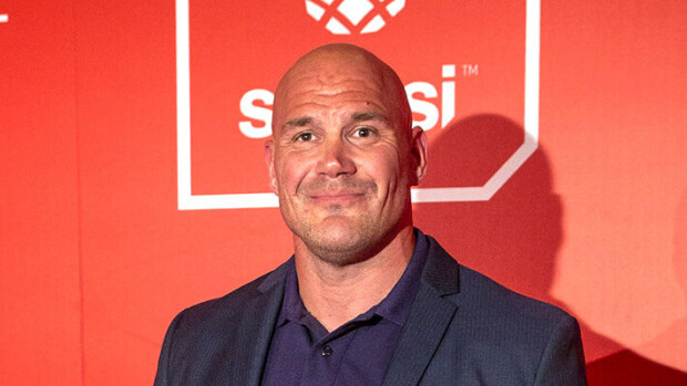 Renne Korppila rakastui - julkaisi kuvan uudesta kullastaan! Renne Korppila