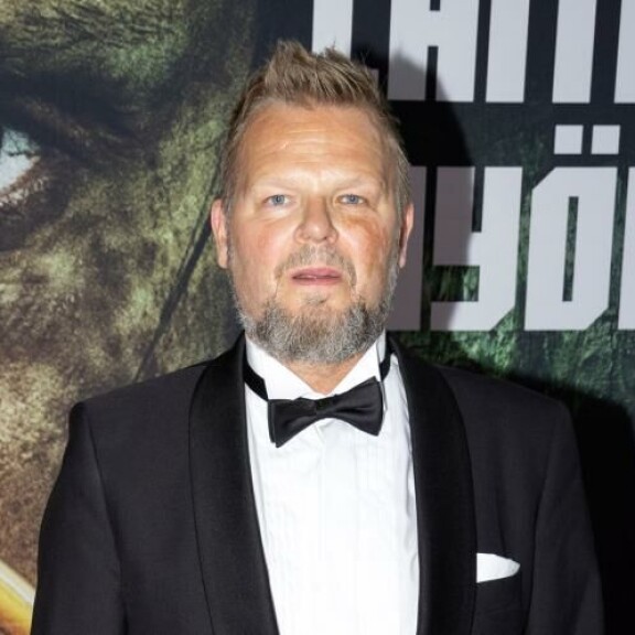 Marko Jantunen oli mielissään siitä, että Laitapuolen hyökkääjän kutsuvierasensi-ilta järjestettiin akustiikaltaan maailmankuulussa Sibeliustalossa. – Onhan tämä tosi arvokasta. Olen iloinen siitäkin, että itselleni rakasta kotikaupunkia Lahtea näkyy niin paljon elokuvassa. Marko Jantunen oli mielissään siitä, että Laitapuolen hyökkääjän kutsuvierasensi-ilta järjestettiin akustiikaltaan maailmankuulussa Sibeliustalossa. – Onhan tämä tosi arvokasta. Olen iloinen siitäkin, että itselleni rakasta kotikaupunkia Lahtea näkyy niin paljon elokuvassa.