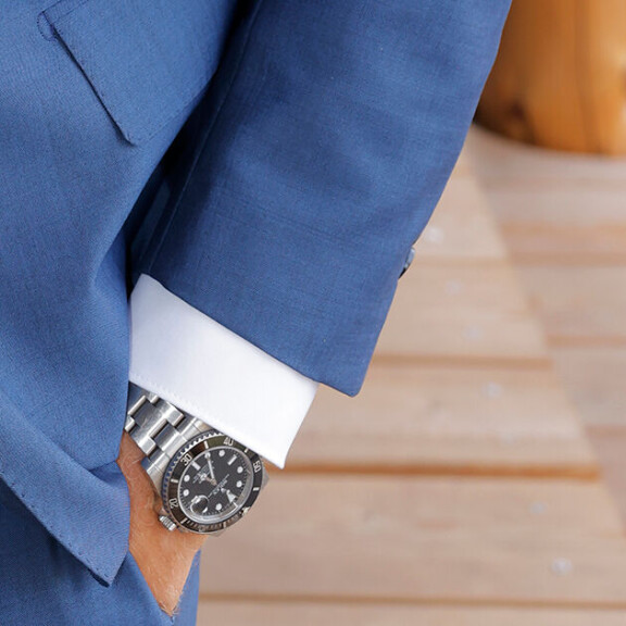Maxin ranteessa oli kirjajuhlassa Rolex Submariner, joka on yli 10 000 euron arvoinen. Max Seeck