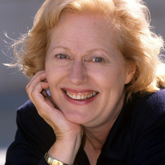 Tewson teki näyttelijän töitä vuoteen 2019 asti. Josephine Tewson