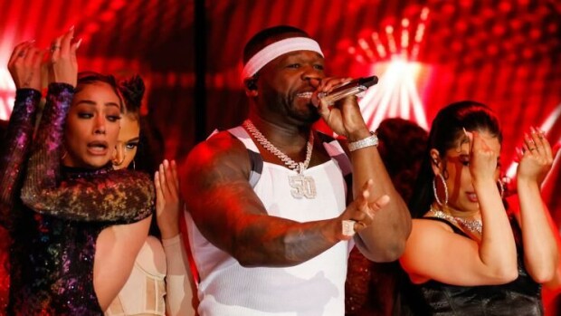 Räppäri 50 Cent ja uskomaton kuubalaiskaunotar käänsivät katseita tamperelaisella ostarilla: suomalaisilta klassinen reaktio - katso kuvat 50 Cent.
