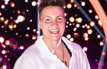 Elina Gustafsson avautuu vuosia kestäneistä dramaattisista vaivoistaan: "Olen hyvä peittämään kipua – niin fyysistä kuin henkistä"