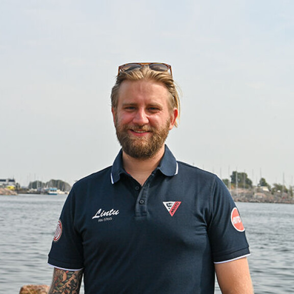 Joel purjehti jälleen Atlantin yli viiden muun suomalaisjulkkiksen kanssa loppuvuodesta 2021. Sarja nähdään televisiossa tänä syksynä. Joel Harkimo