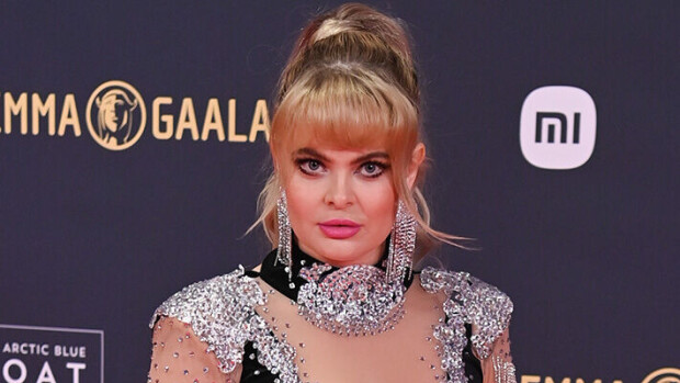 'Kaikkien aikojen vitsi' - Erika Vikman ihmettelee TikTok-videopalvelun rumaa kommentointia erika vikman