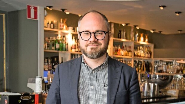 Mitä ihmettä? Tuomas Enbuskelta outo vertaus diktaattoriin: 'Veljeni eri äidiltä' Tuomas Enbuske
